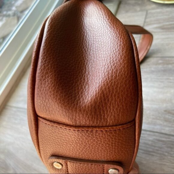 MC Old Town Leather Hobo Bag - Picture 9 of 16